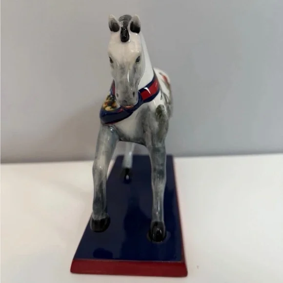 Trail of Painted Ponies, Grand Prix 1E/0429